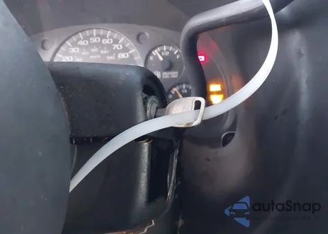 2002 Chevrolet Express from USA, damaged, VIN 1GCFG25W421157123